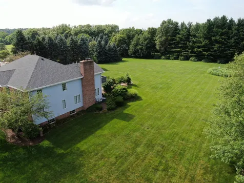 520 Schauer Lane Rockford IL 61107