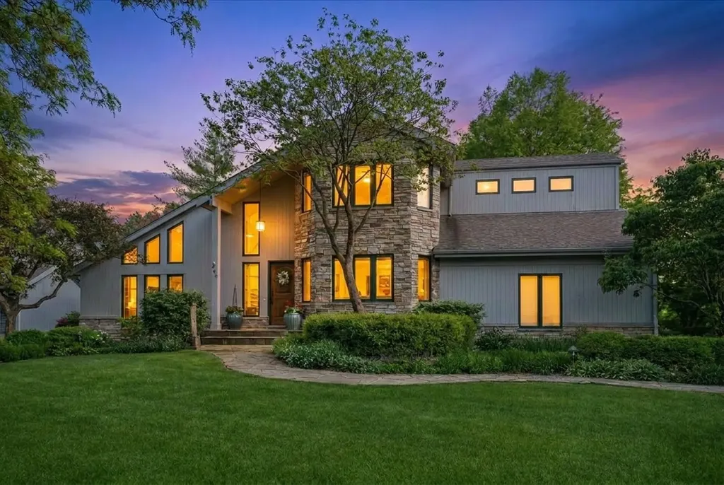 500 Parkview Place Burr Ridge IL 60527