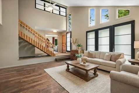 500 Parkview Place Burr Ridge IL 60527