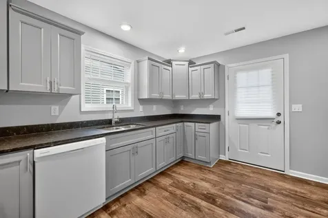1503 Eadens Place Dixon IL 61021