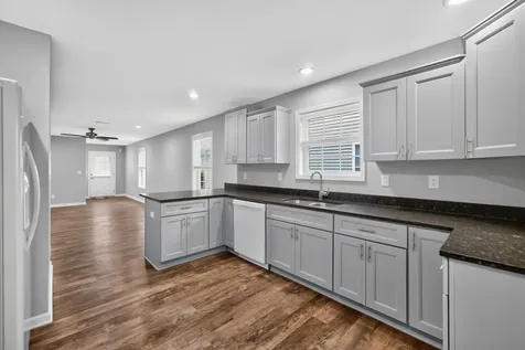 1503 Eadens Place Dixon IL 61021