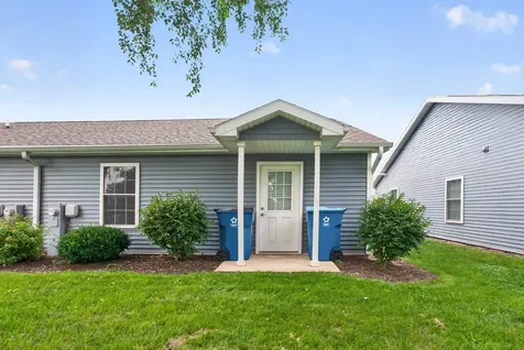 1503 Eadens Place Dixon IL 61021