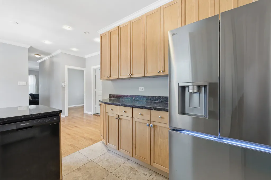 1654 North Austin Avenue Chicago IL 60639