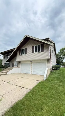 1916 Capital Court Schaumburg IL 60193