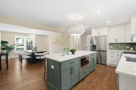 1342 Winchester Court Naperville IL 60563
