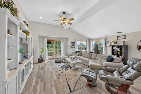 21329 Windy Hill Drive Frankfort IL 60423
