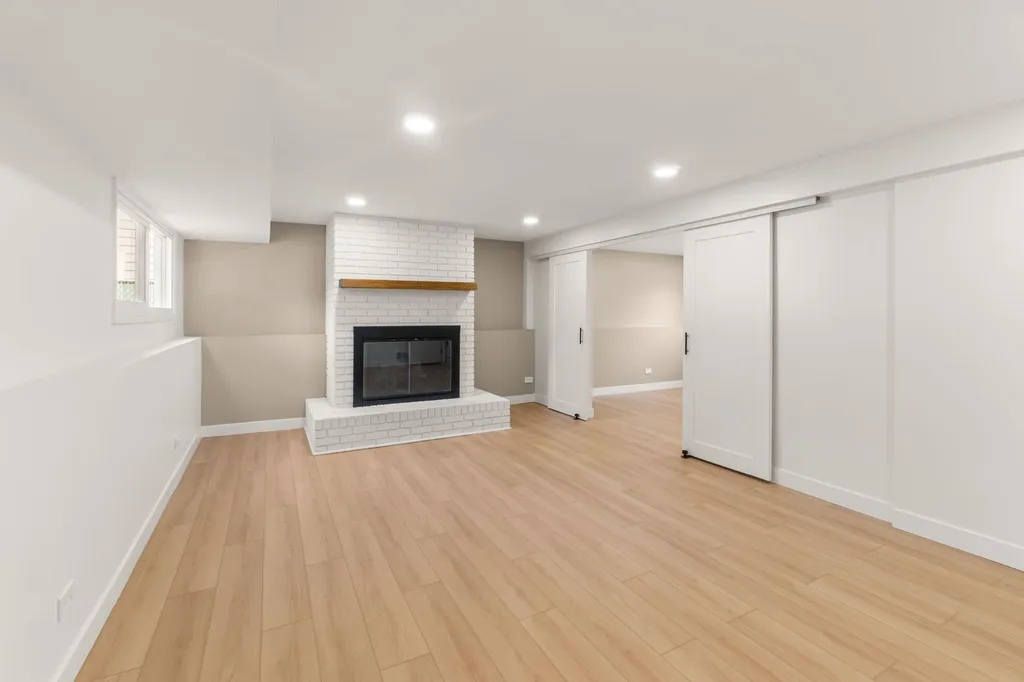 1206 Taft Avenue Wheaton IL 60189