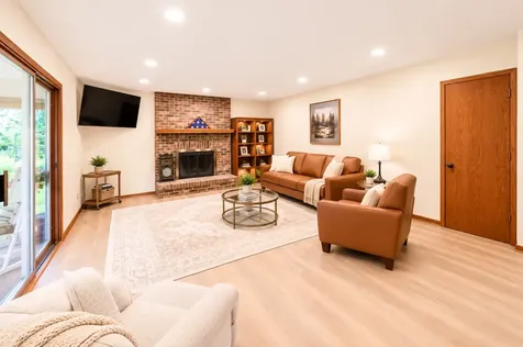 6 Heather Lane Hawthorn Woods IL 60047