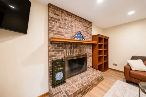 6 Heather Lane Hawthorn Woods IL 60047
