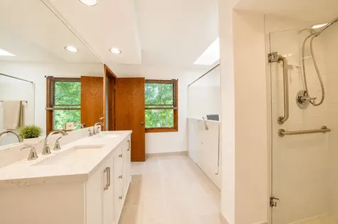6 Heather Lane Hawthorn Woods IL 60047