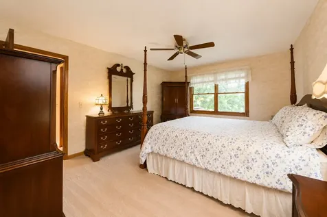 6 Heather Lane Hawthorn Woods IL 60047