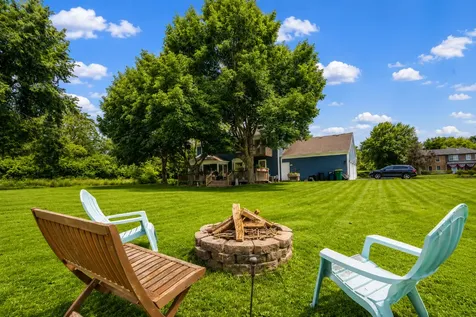 6 Heather Lane Hawthorn Woods IL 60047
