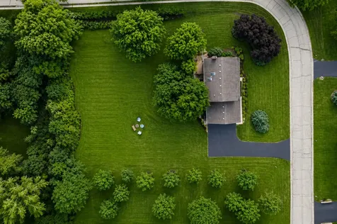 6 Heather Lane Hawthorn Woods IL 60047