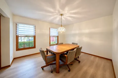 6 Heather Lane Hawthorn Woods IL 60047