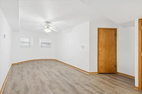 4453 North Dover Street Chicago IL 60640