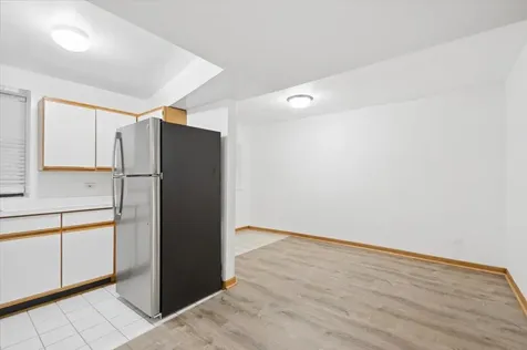 4453 North Dover Street Chicago IL 60640