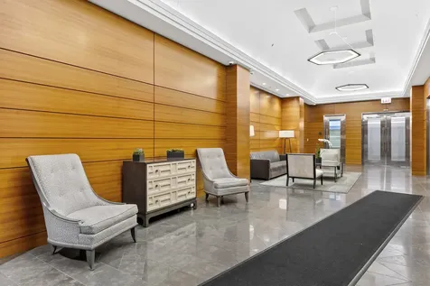 6 North Michigan Avenue Chicago IL 60602