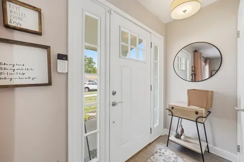 683 Sandy Lane Des Plaines IL 60016