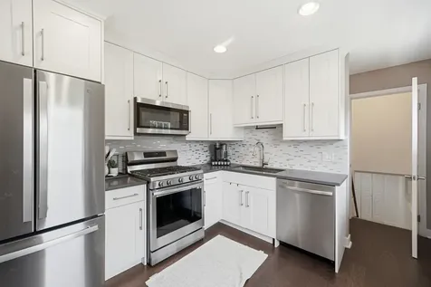 683 Sandy Lane Des Plaines IL 60016