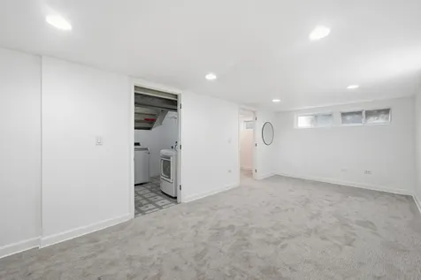 683 Sandy Lane Des Plaines IL 60016