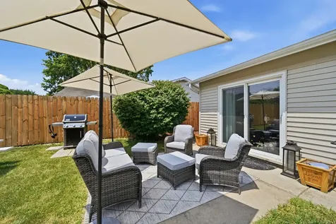 683 Sandy Lane Des Plaines IL 60016