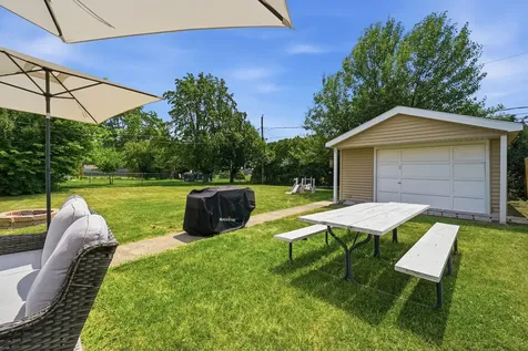 683 Sandy Lane Des Plaines IL 60016