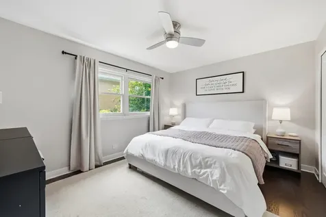 683 Sandy Lane Des Plaines IL 60016