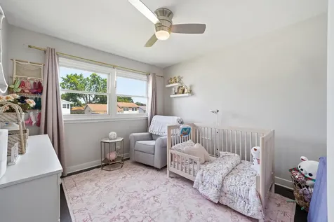 683 Sandy Lane Des Plaines IL 60016