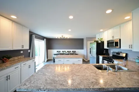 936 Wildwood Drive Pingree Grove IL 60140