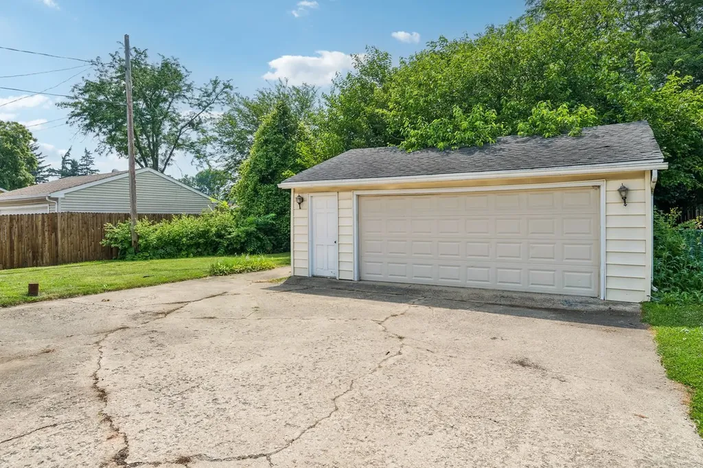 151 Muehl Street Lockport IL 60441