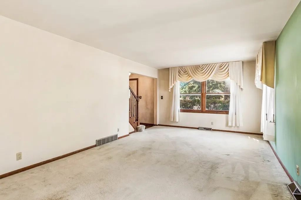 151 Muehl Street Lockport IL 60441