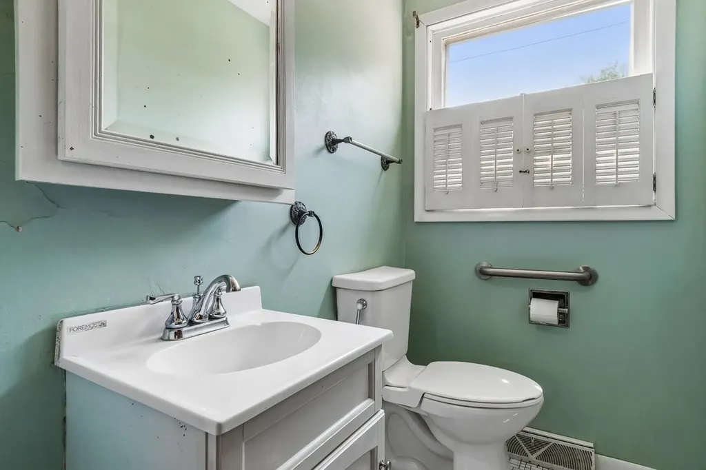 151 Muehl Street Lockport IL 60441