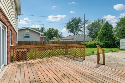 151 Muehl Street Lockport IL 60441