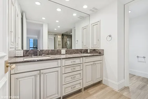 180 East Pearson Street Chicago IL 60611