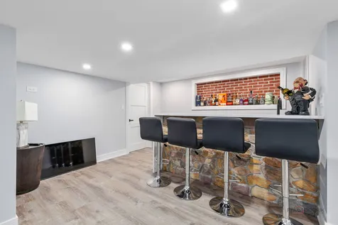 2759 Royal Drive Northbrook IL 60062