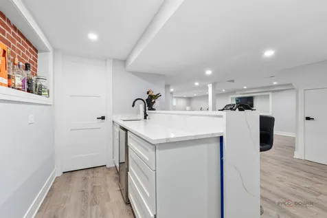 2759 Royal Drive Northbrook IL 60062