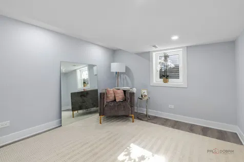 2759 Royal Drive Northbrook IL 60062