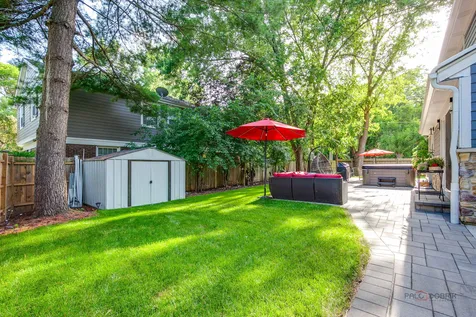 2759 Royal Drive Northbrook IL 60062