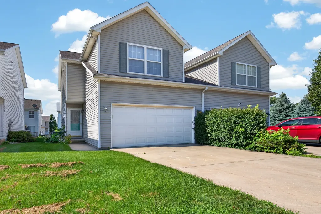 1203 Riviera Drive Bloomington IL 61701