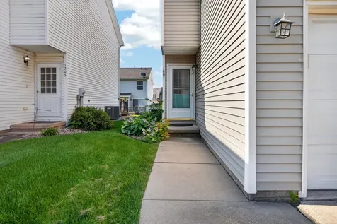 1203 Riviera Drive Bloomington IL 61701