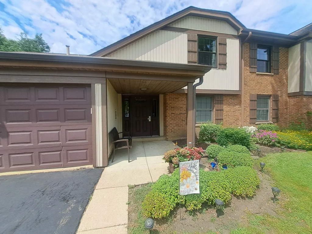 1232 Plum Tree Court Schaumburg IL 60193