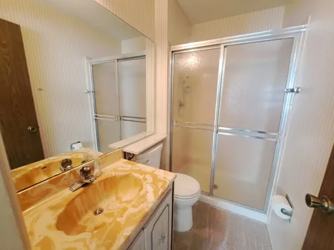 1232 Plum Tree Court Schaumburg IL 60193