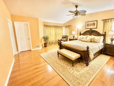 29623 North Birch Avenue Lake Bluff IL 60044