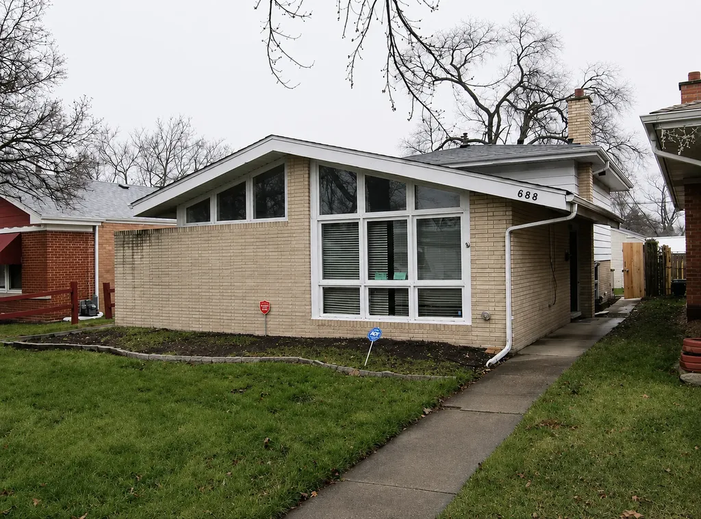 688 East 154th Street Dolton IL 60419