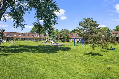 765 Grove Drive Buffalo Grove IL 60089