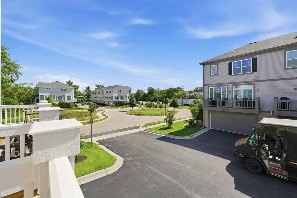 30W023 Brayman Court Naperville IL 60563