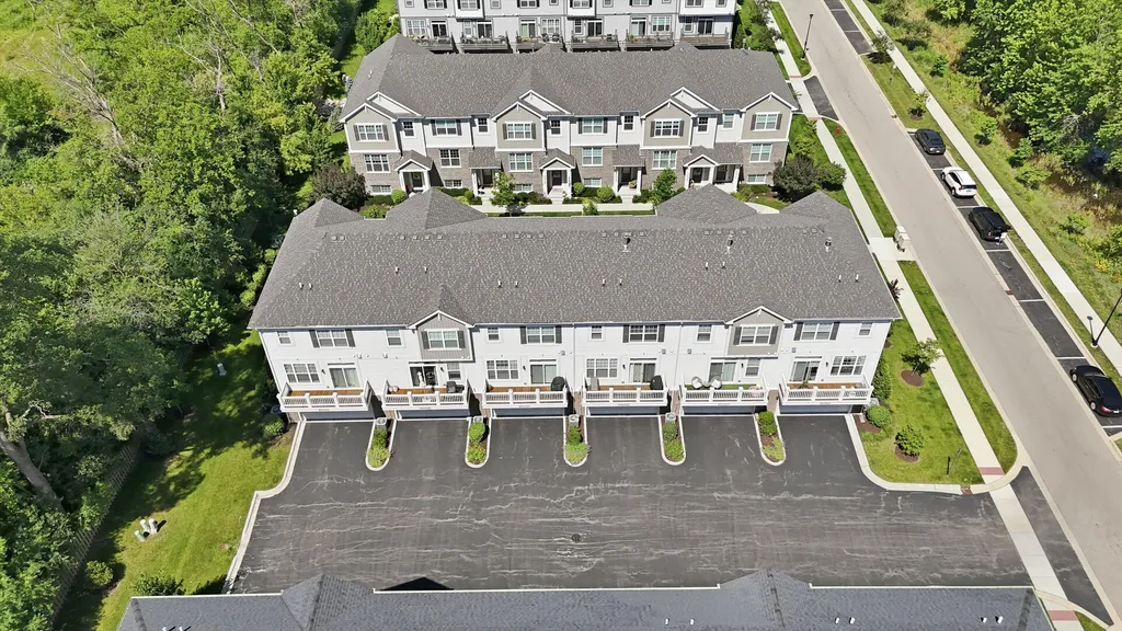 30W023 Brayman Court Naperville IL 60563