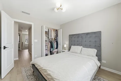 30W023 Brayman Court Naperville IL 60563