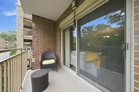 105 Lakeview Drive Bloomingdale IL 60108