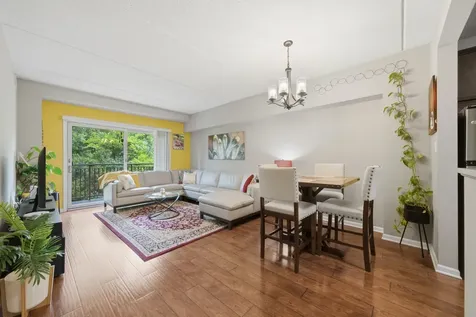 105 Lakeview Drive Bloomingdale IL 60108